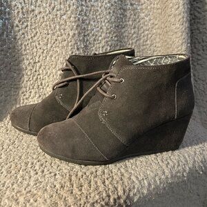 TOMS Dark Gray boots
